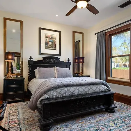 Upscale Downtown Home Walk To Beach Shops Bars 2 Santa Barbara Exterior photo